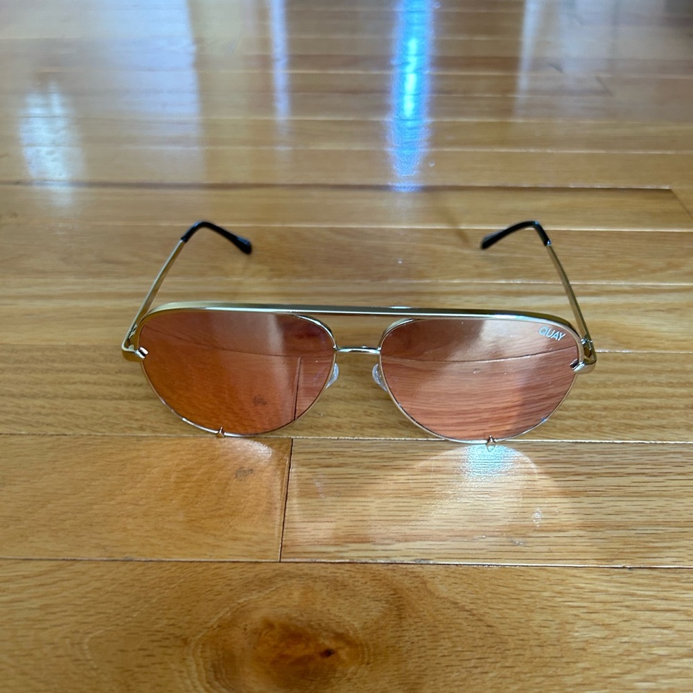 NIB Quay Aviator Sunglasses